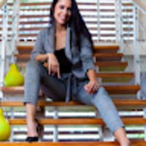 Meet your Posher, Alejandra
